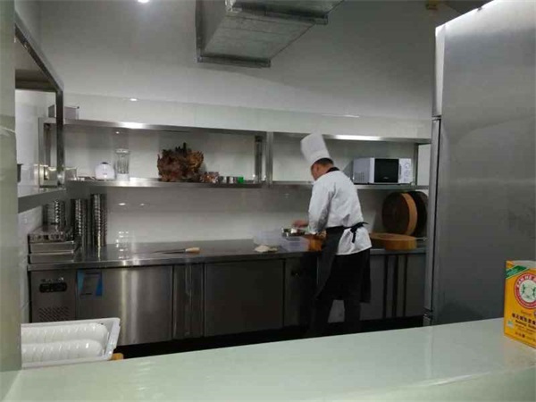 2025新澳门免费原料宝典